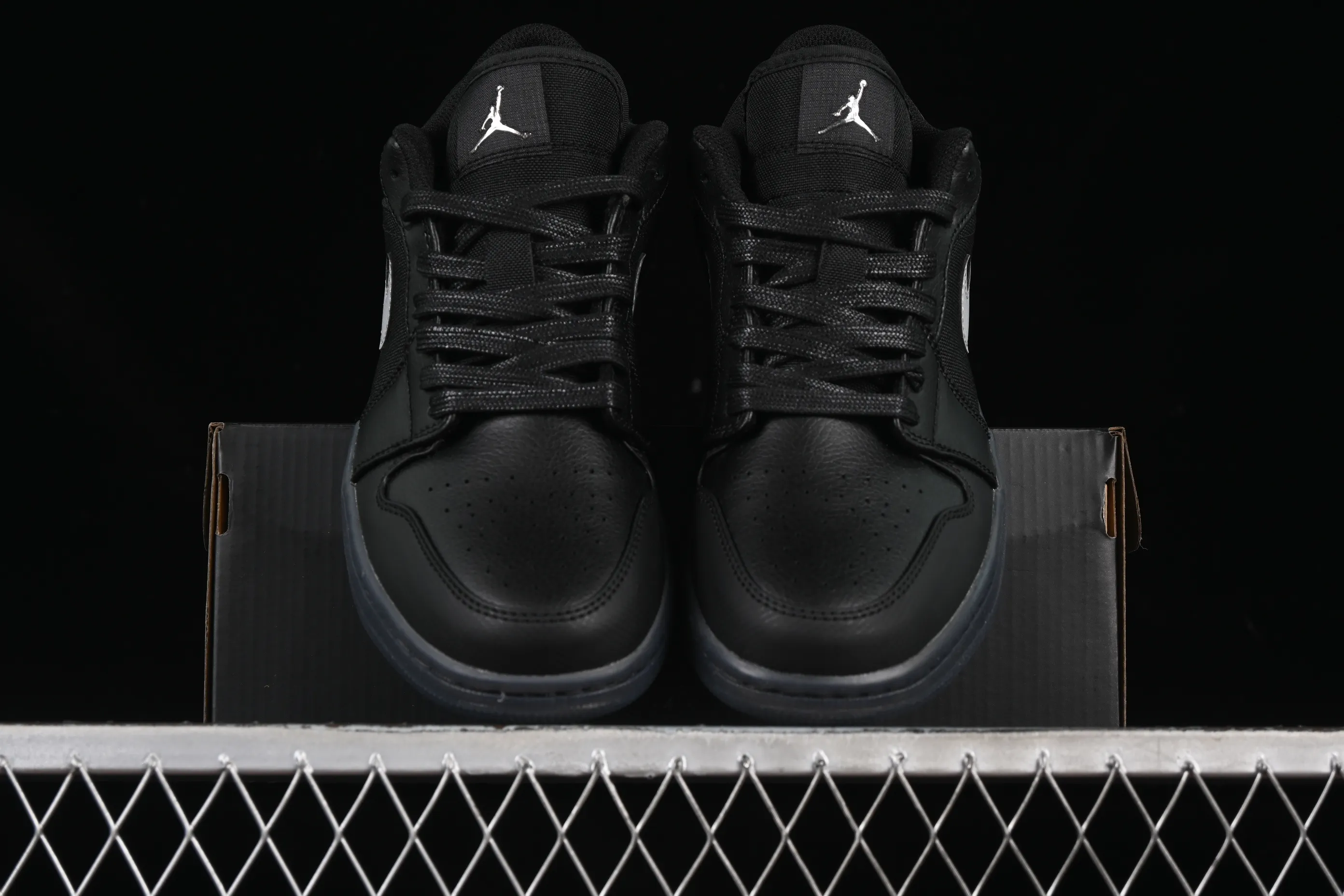 All categories Air Jordan Jordan series basketball shoes Air Jordan 1 Low G version pure original Air Jordan 1 Low AJ1 Joe 1 black and white canvas leather low-top cultural basketball shoes HV5968-001